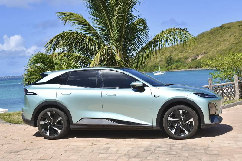 Discover Saint Martin in Style with the All-New Changan Deepal S07 Electric 2025 – Now Available at L’Anse Marcel Beach Resort
