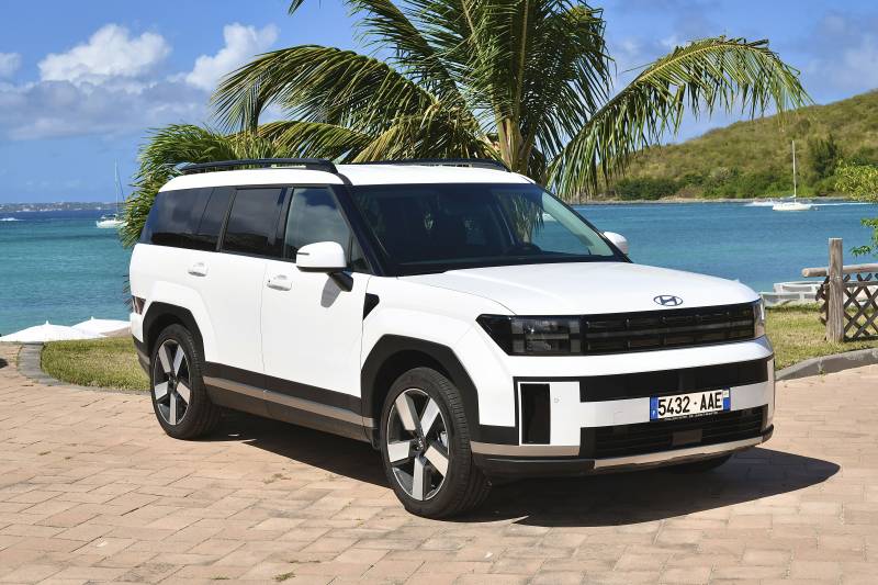 Discover Saint Martin in Comfort and Style with the Hyundai Santa Fe 2025 – Now Available at L’Anse Marcel Beach Resort