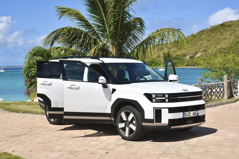 Discover Saint Martin in Comfort and Style with the Hyundai Santa Fe 2025 – Now Available at L’Anse Marcel Beach Resort