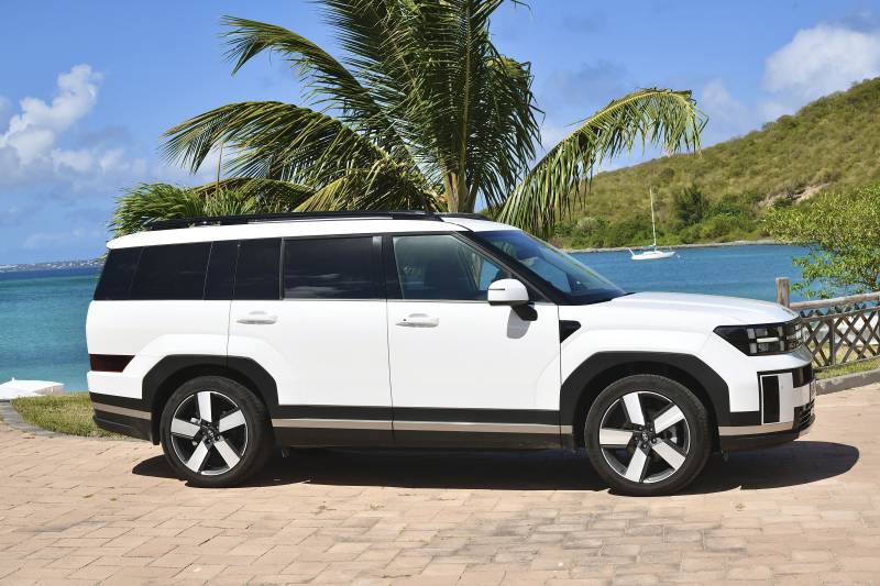 Discover Saint Martin in Comfort and Style with the Hyundai Santa Fe 2025 – Now Available at L’Anse Marcel Beach Resort