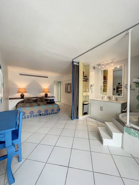 Our services in the sector of Saint Barts